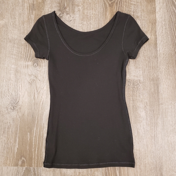 Victoria's Secret Tops - Victoria's Secret reversible black tee size small
